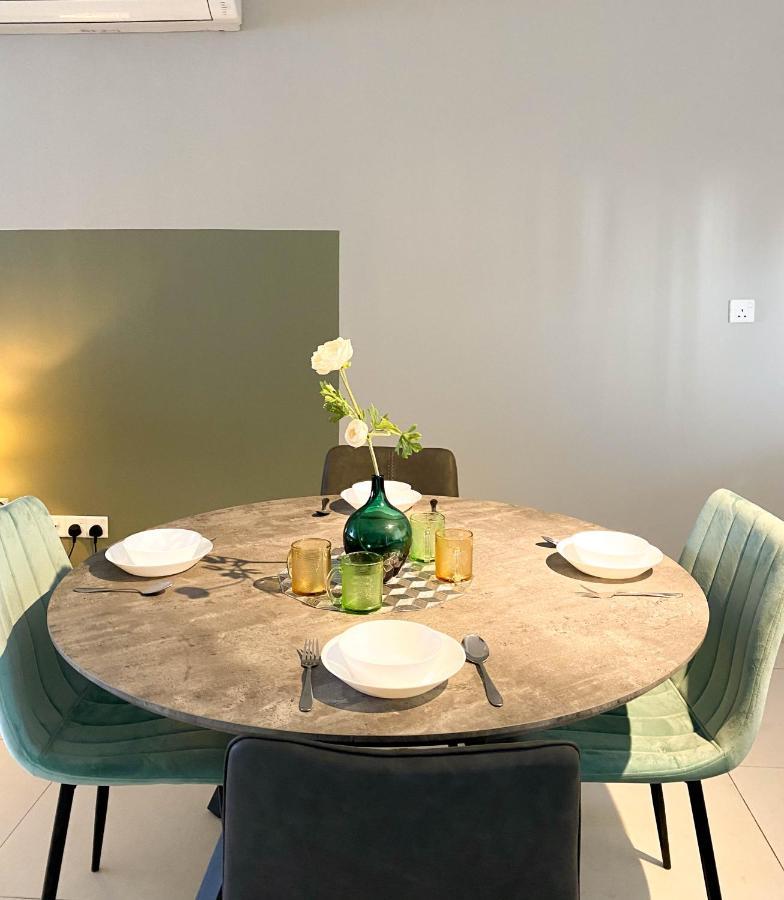 Apartment The Landmark - Merveilles Mogercs George Town